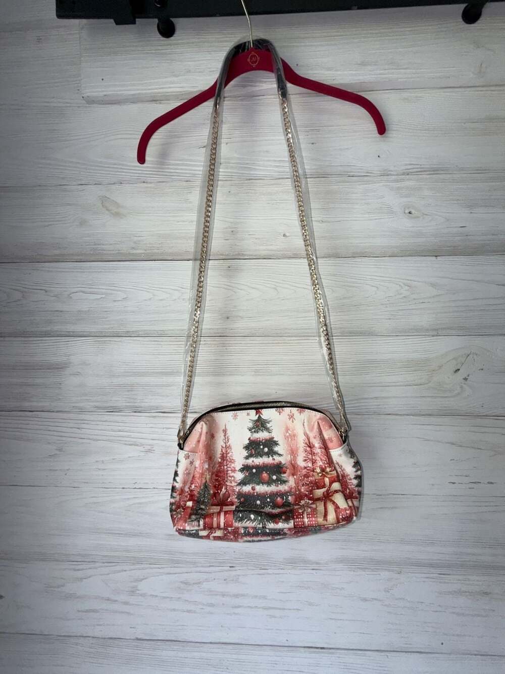 Christmas Tree and Gifts Print Chain Crossbody Bag